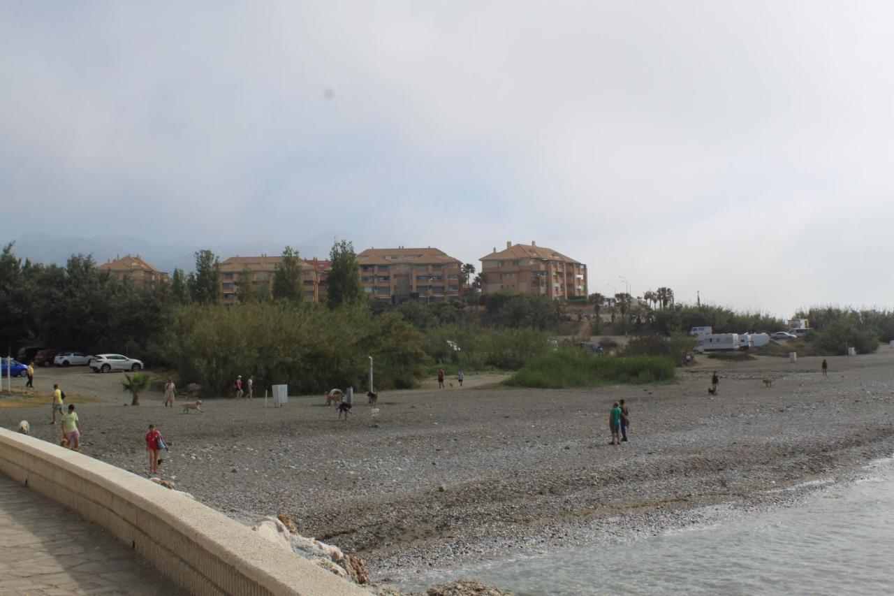 Apartamento Luminoso, acogedor y a 3 minutos de la playa Torrox Exterior foto